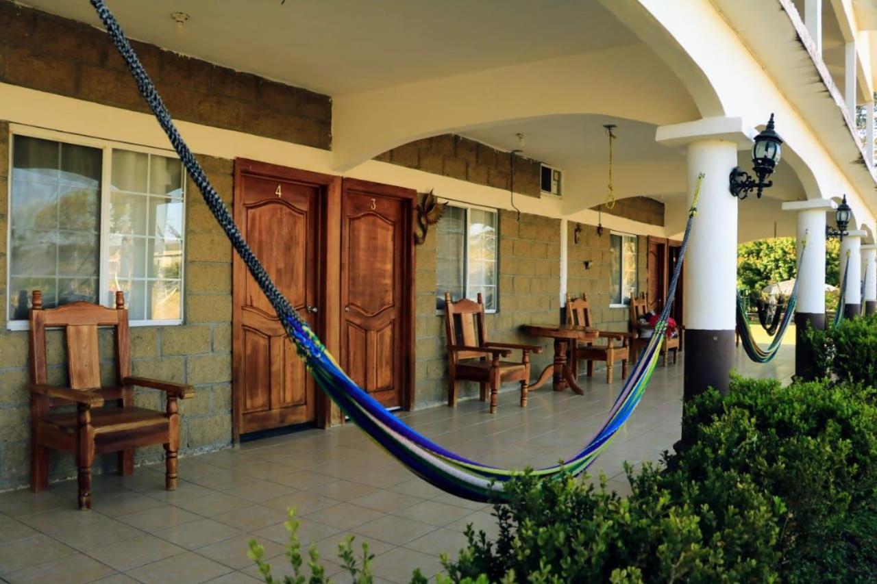 Hotel Y Restaurante El Texano Тамасопо Экстерьер фото